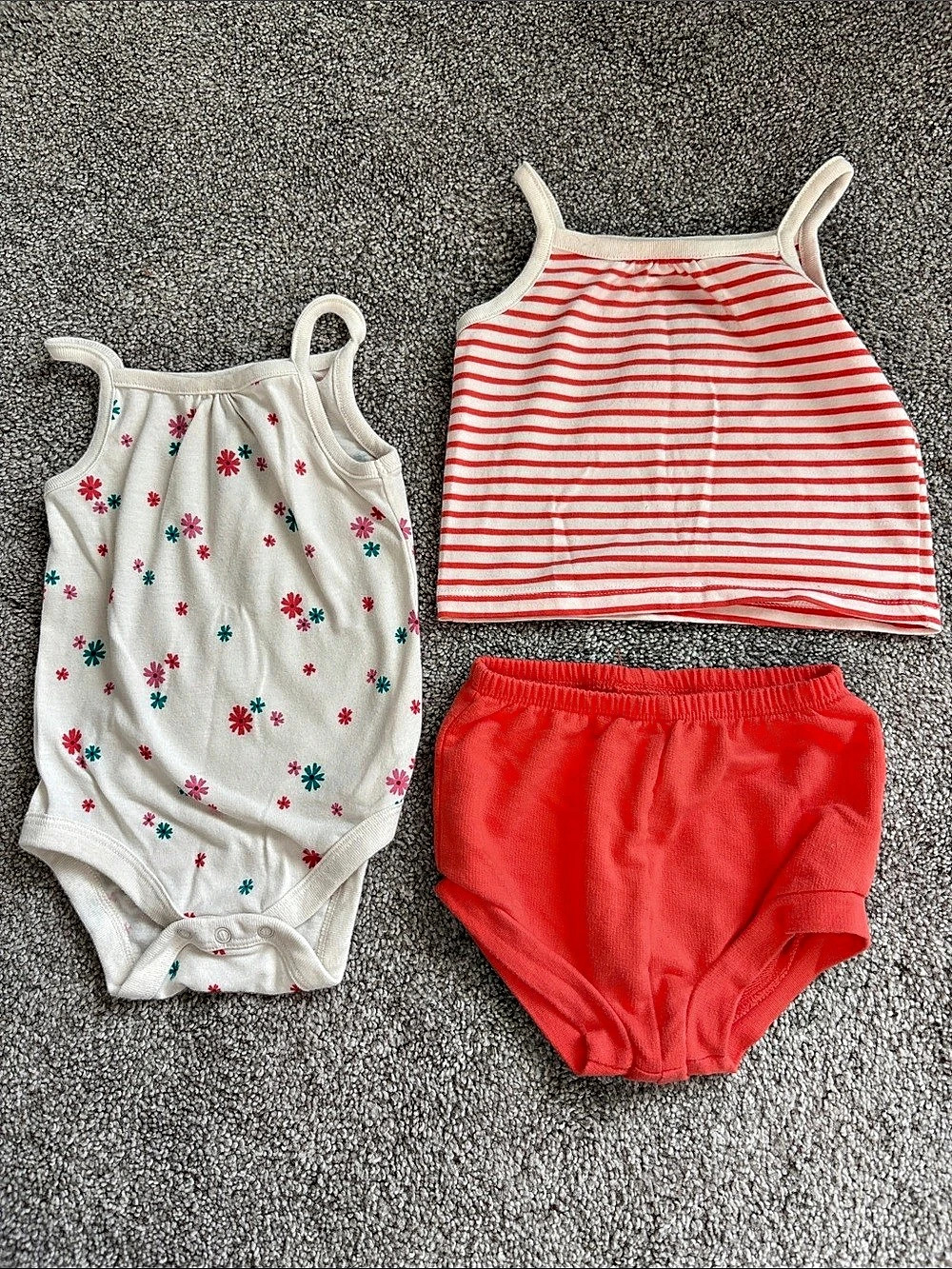 Cat & Jack Baby Matching Set in Coral & White Size 6M-9M